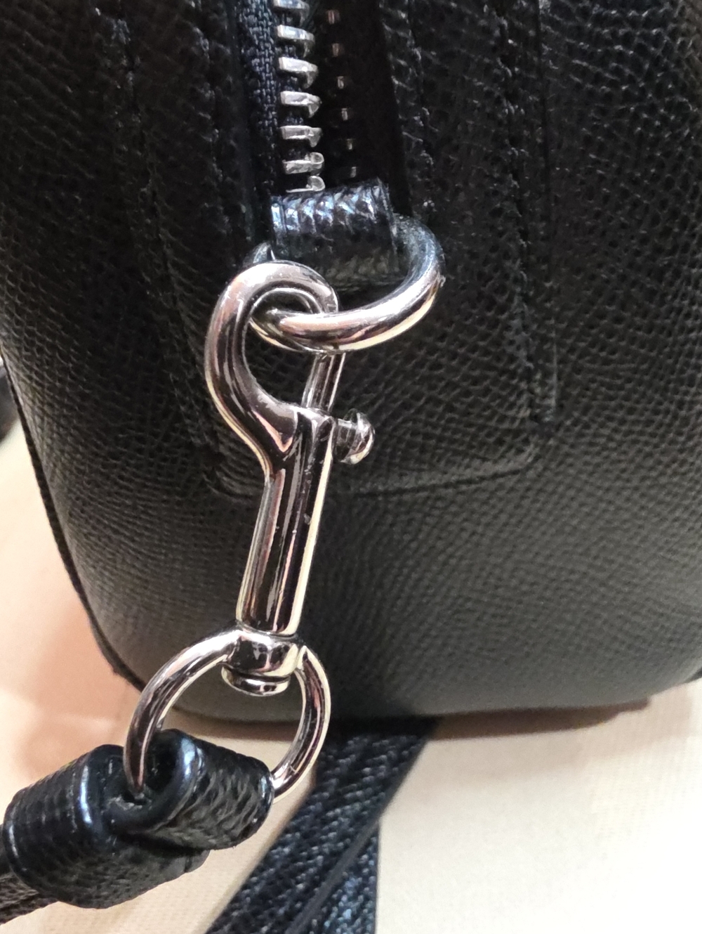 COACH BENNET BLACK LEATHER CROSSBODY,HANDBAG,PURSE,LIKE  NEW CONDITION - Picture 11 of 13